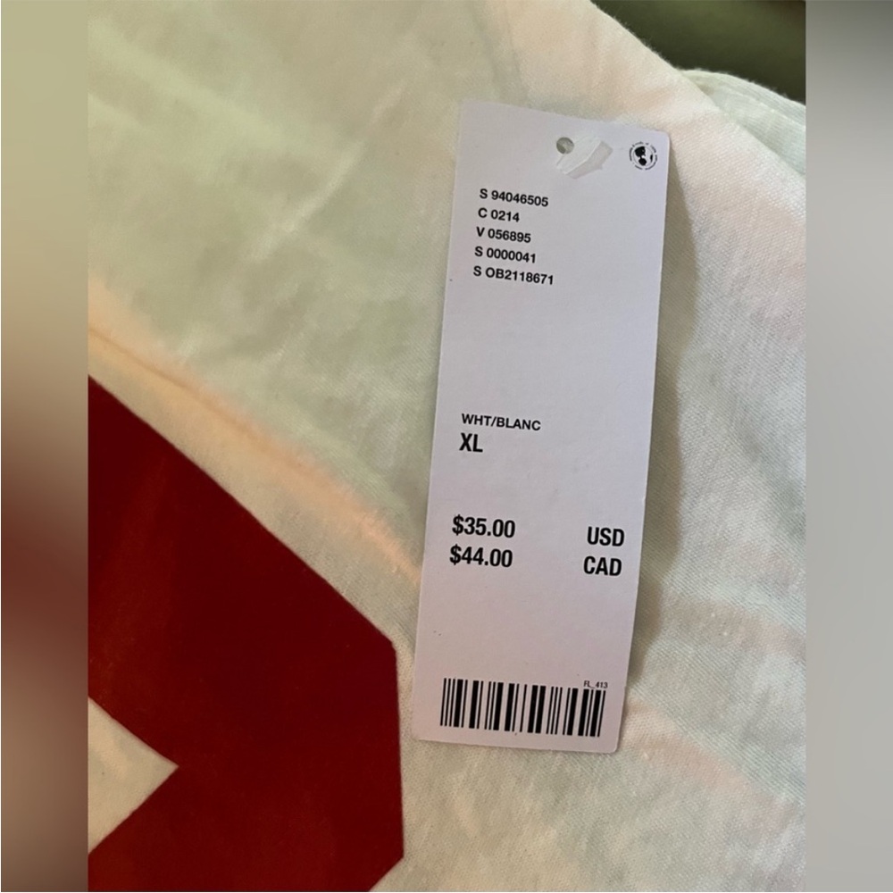 URBAN OUTFITTERS BDG
Cream and Red Number 69
Tee size XL - Picture 6 of 6